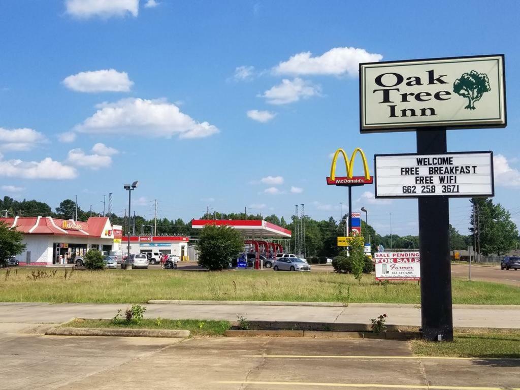 Oak Tree Hotel